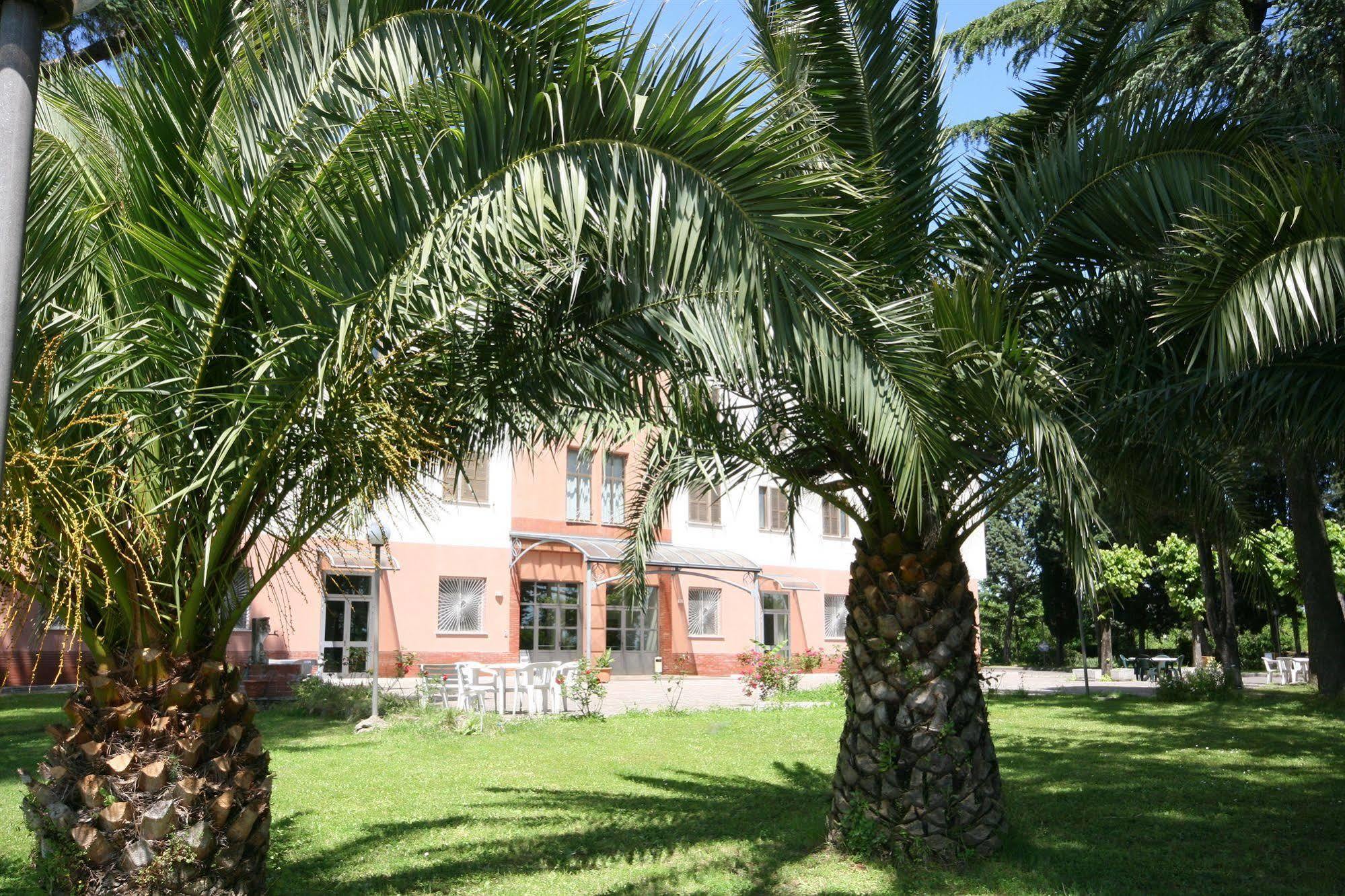 Отель Parco Santa Rita Сакрофано Экстерьер фото